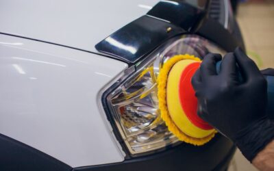 Pulir los faros mejora tu visibilidad y seguridad en carretera